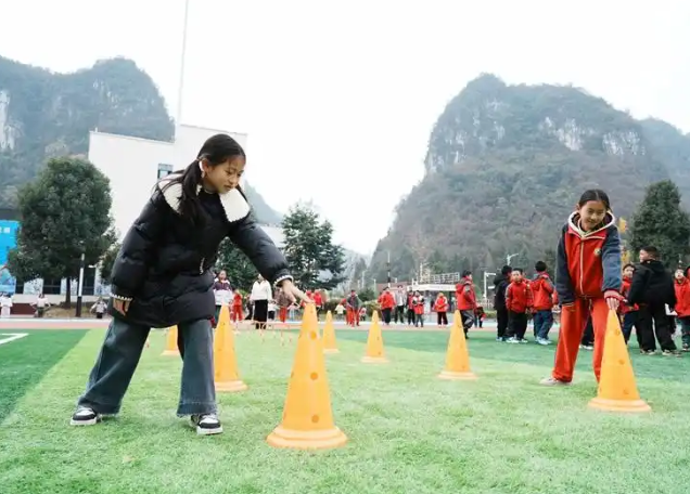 一班一学期一课将传统的心思咨询室变为充满趣味性与互动性空间 一班一学期一课将传统的心思咨询室变为充满趣味性与互动性空间