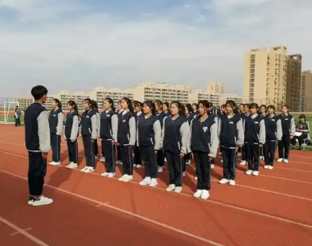 漫长陪伴将始终坚持以学生为中心持续夯实健康之基浸润健康之识 漫长陪伴将始终坚持以学生为中心持续夯实健康之基浸润健康之识